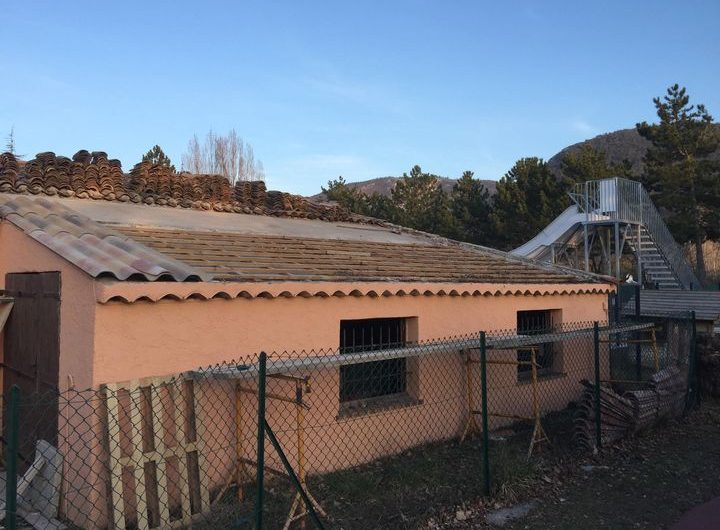 Travaux de réparation à la piscine