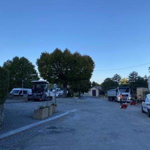 Travaux de goudronnage en cours